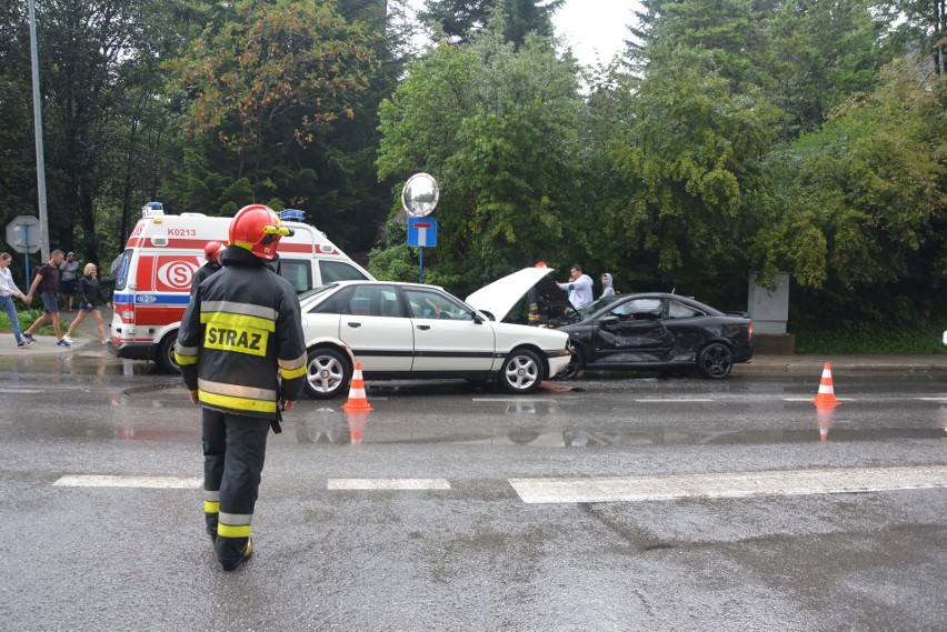 Zakopane. Stłuczka na Powstańców Śląskich. Wymusił pierwszeństwo [ZDJĘCIA]