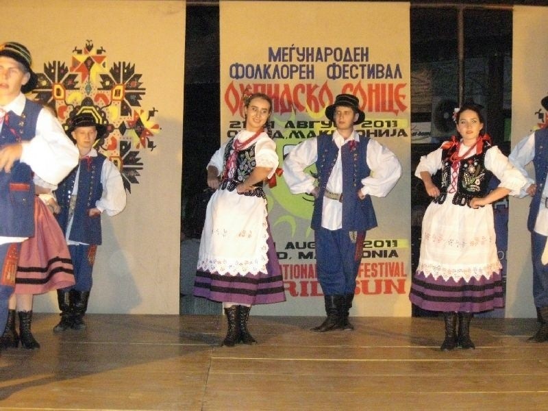 Tancerze z KDK Arka na festiwalowej scenie.