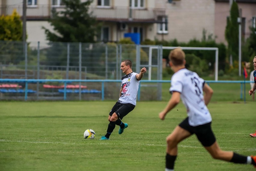 Piłkarzy Krypnianki czeka derbowy mecz z Promieniem Mońki