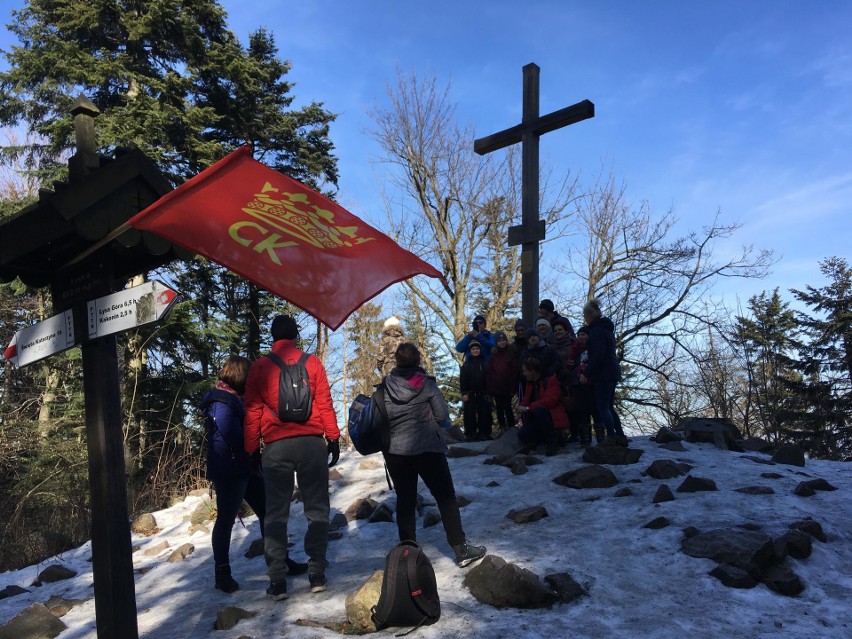 Zimowe wejście na Łysicę, jak na Everest - w 39 rocznicę sukcesu Polaków [ZAPIS TRANSMISJI]