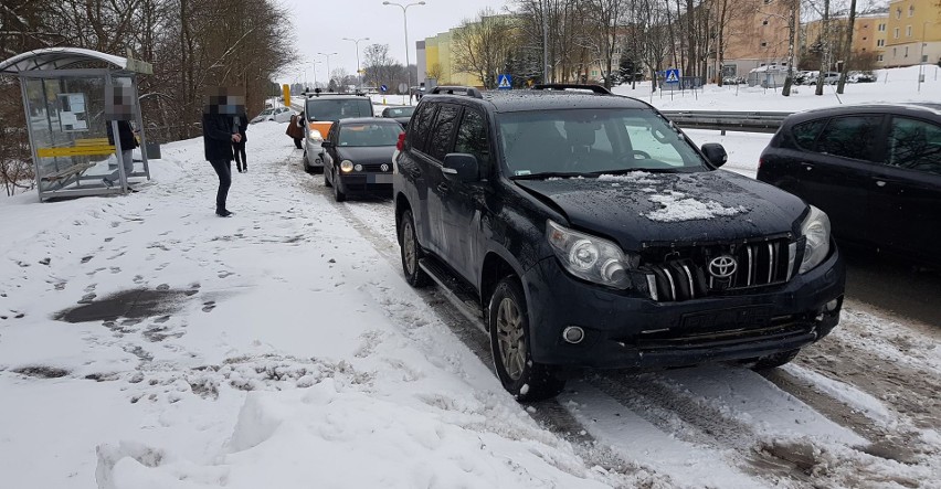 Kolizja w Redzikowie. Zderzyły się dwa samochody [ZDJĘCIA]