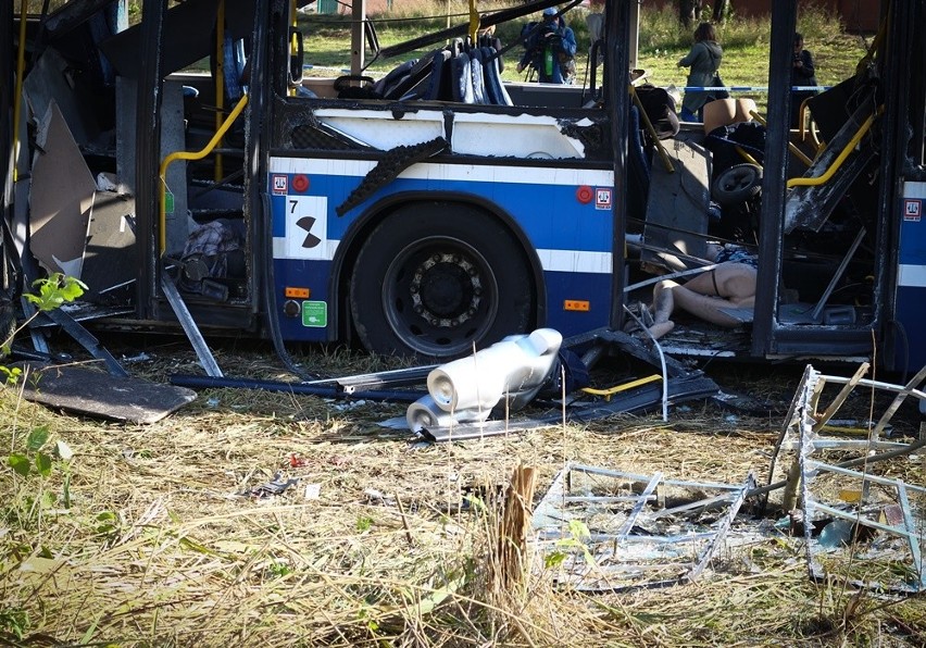 Wrocław: Tak wygląda autobus po wybuchu bomby