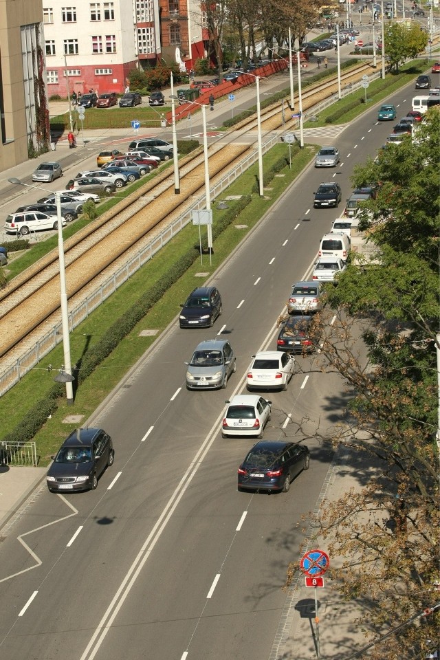 Po Pułaskiego będziemy jeździć teraz wolniej