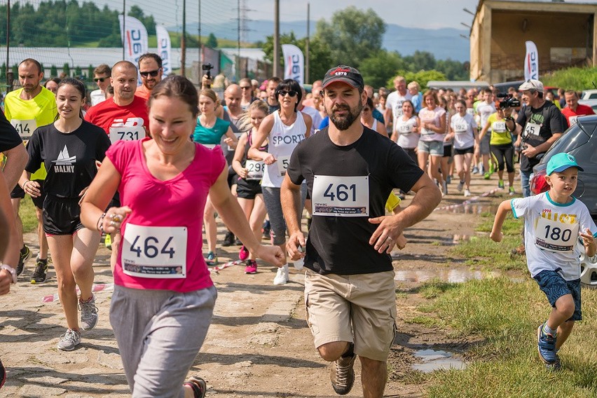 Nowy Sącz: Pobiegli, aby pomóc 17-letniemu Mariuszowi