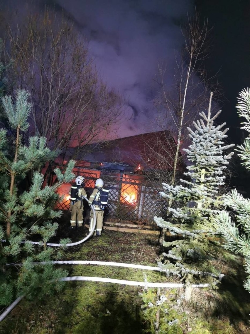 Pożar domku letniskowego w Karczewku.