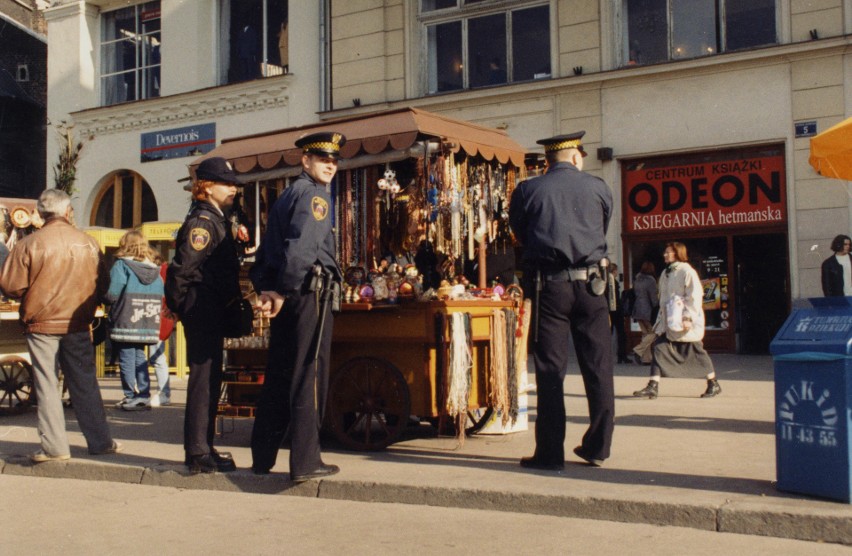 Jesteśmy wciąż na Rynku. Straż Miejska nadal funkcjonuje....