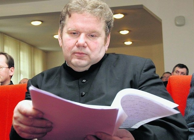 Ksiądz Józef Lisowski przyznał, że już od 2005 r. kuria wiedziała o nieprawidłowościach