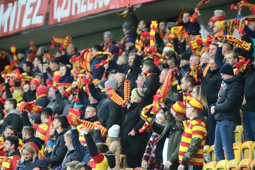 Jagiellonia - Lech Poznań 1:0. Kibice obu drużyn na trybunach świetnie się bawili. Zobacz, kto był na meczu z Kolejorzem [ZDJĘCIA]