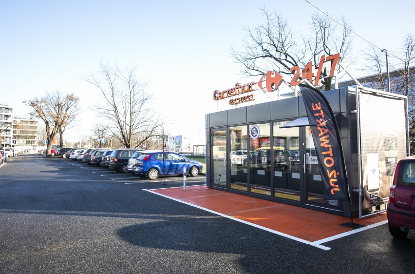 Carrefour otworzył innowacyjny, całodobowy sklep samoobsługowy w formacie convenience 