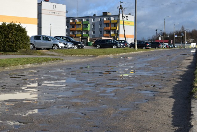 Tak wygląda na skrzyżowaniu ulic Komierowskiej, Popiełuszki i Wysokiej w Sępólnie