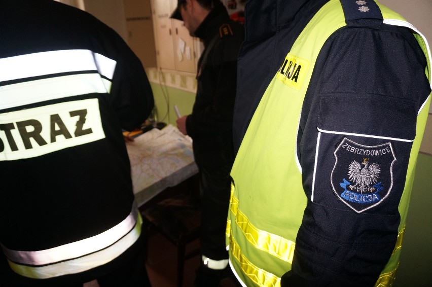 Kilkudziesięciu policjantów i strażaków nadal szuka 35-letniej Katarzyny Wawrzyczek [ZDJĘCIA]