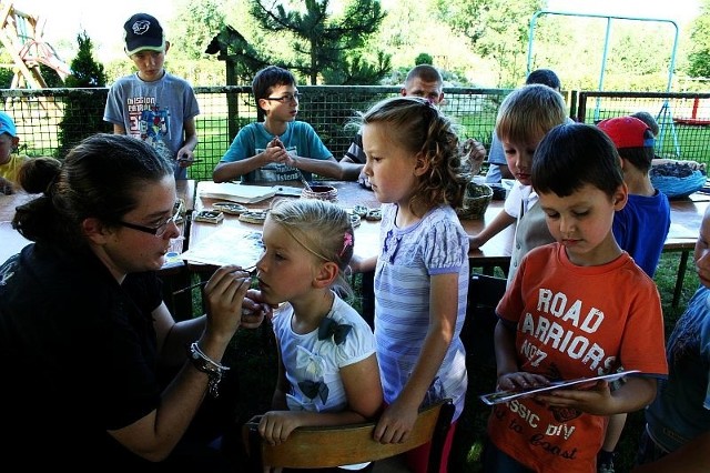 Od tego roku szkolnego, przedszkole w Zbrachlinie będzie utrzymywane przez gminę. Z tej okazji zorganizowali piknik przed gimnazjum, w którym mieści się punkt przedszkolny.