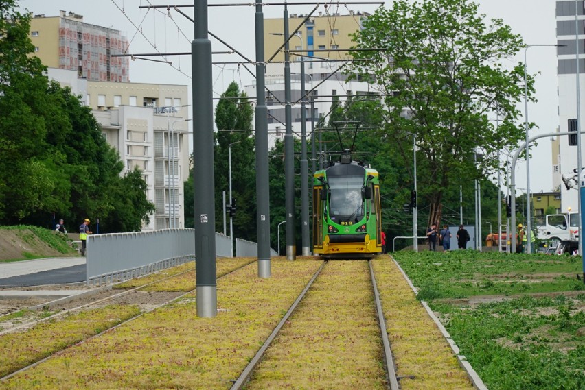 Pierwszy "tramwaj na Naramowice" już na trasie!...