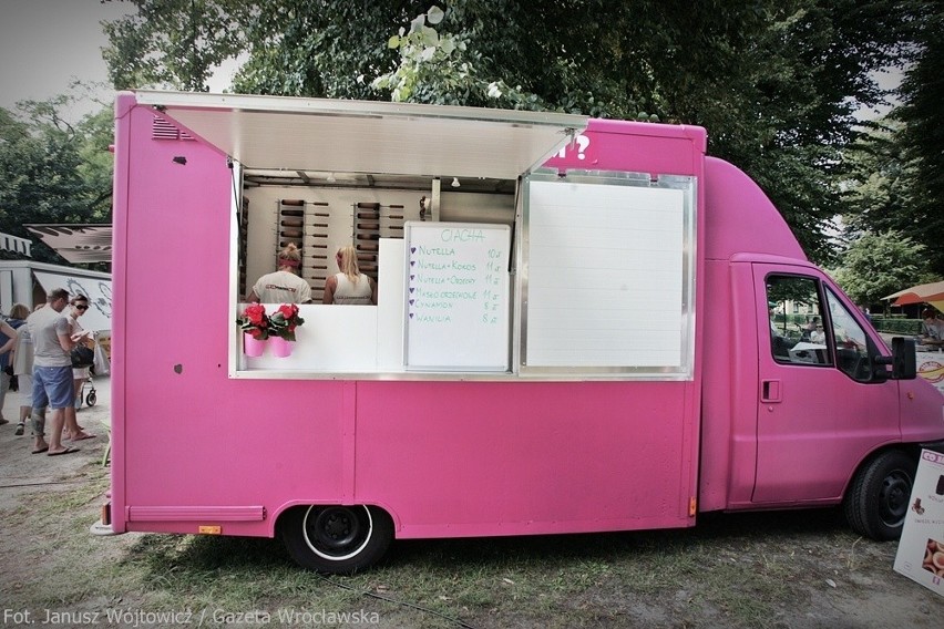 Foodtrucki we Wrocławiu, czyli kiełbaska wprost z samochodu (ZDJĘCIA)