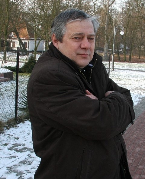 Jerzy Gądek ma 53 lata. Jest przedsiębiorcą, od 20 lat prowadzi firmę transportową. Radnym jest od 2006 r.
