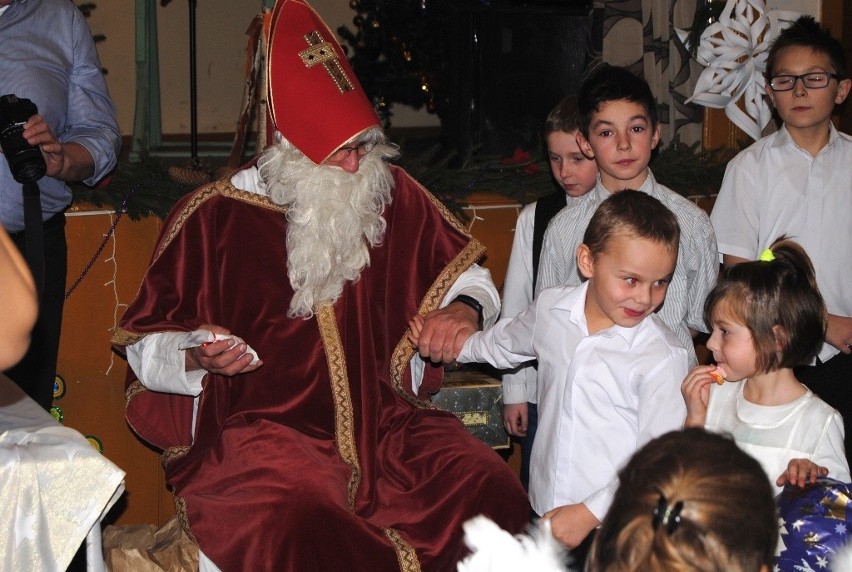Mikołaj odwiedził świetlicę w Jaksicach [zdjęcia]