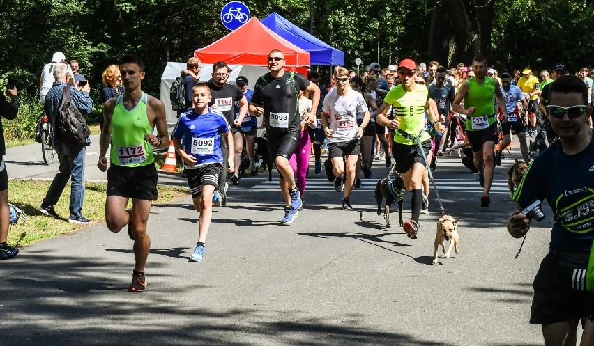 Zawody Bydgoszcz Run Hau w Myślęcinku [zdjęcia]