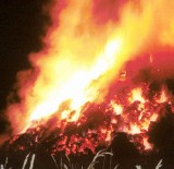 Pożar w gminie Reńska Wieś. Spaliła się sterta słomy 