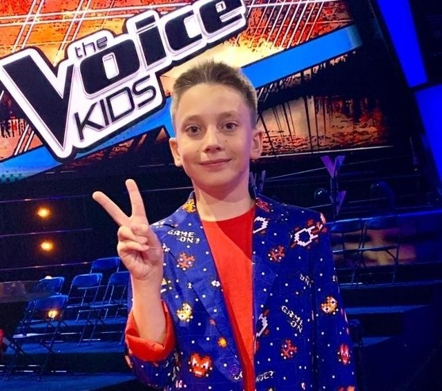 Wokalista wziął udział w tegorocznej edycji programu The Voice KidsZobacz kolejne zdjęcia/plansze. Przesuwaj zdjęcia w prawo naciśnij strzałkę lub przycisk NASTĘPNE