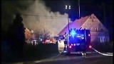 Pożar stodoły w Borowcu. Strażacy ratowali dom [WIDEO]