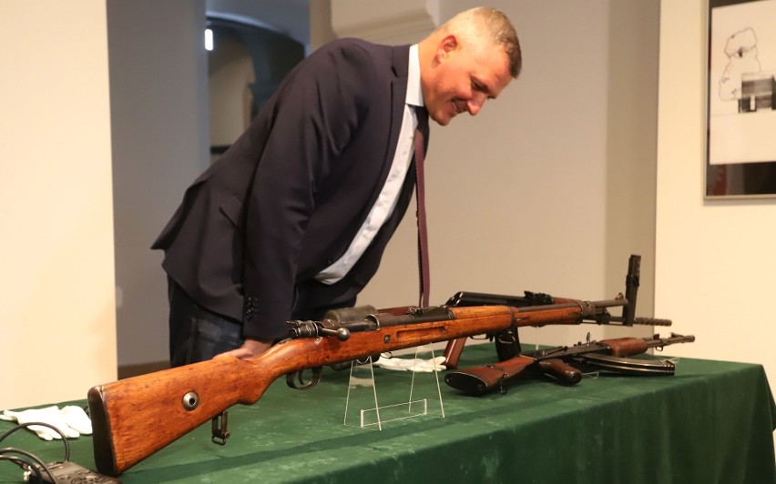 Wzbogaca się kolekcja militariów Muzeum imienia Jacka Malczewskiego. Zakupiło kolejne eksponaty 