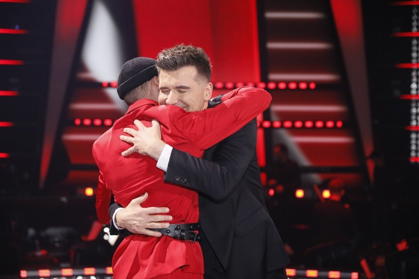 „The Voice of Poland 13”. FINAŁ. Dominik Dudek został nowym Najlepszym Głosem w Polsce! Oto nowa gwiazda polskiej muzyki!