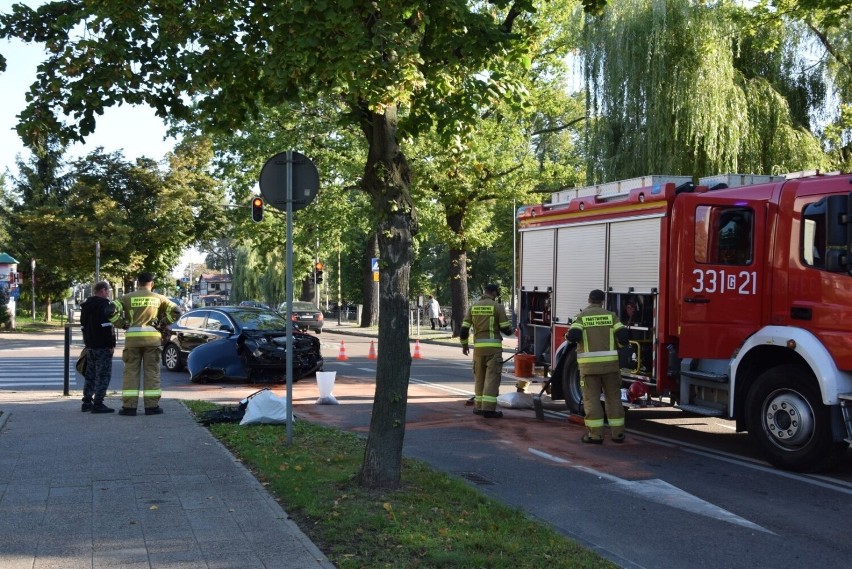 Wypadek w centrum Pruszcza Gdańskiego! Autobus zderzył się z osobówką