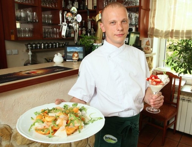 Dariusz Bujakowski, szef kuchni kieleckiej restauracji La Cucina Italiana poleca włoskie przysmaki, które szybko możemy przygotować w domu.