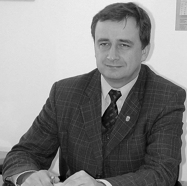 Andrzej Albrewczyński pod okiem starosty Ciacha awansował z nauczyciela poprzez sekretarza powiatu na członka zarządu powiatu.