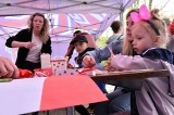 Z okazji Dnia Flagi w Inowrocławiu odbył się biało-czerwony festyn dla dzieci