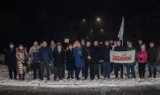 W nocy z 12 na 13 grudnia zapalili światełko wolności na Rondzie Solidarności w Inowrocławiu [zdjęcia]