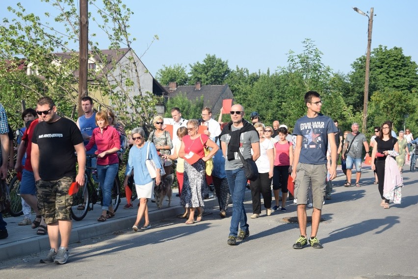 Około stu skawinian protestowało przeciw zatruwaniu...