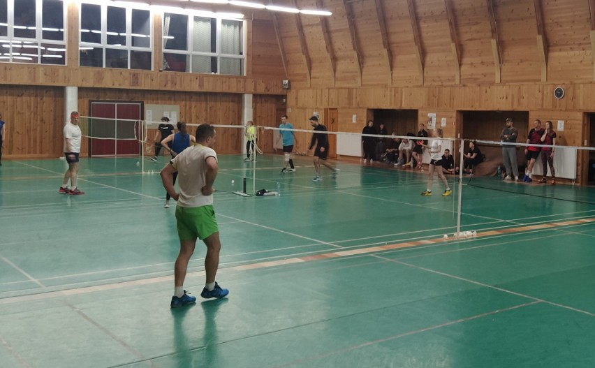 Ostrołęka. Badminton. Trzy złote medale dla KS Badminton Ostrołęka na turnieju w Białymstoku. 20.02.2022. Zdjęcia