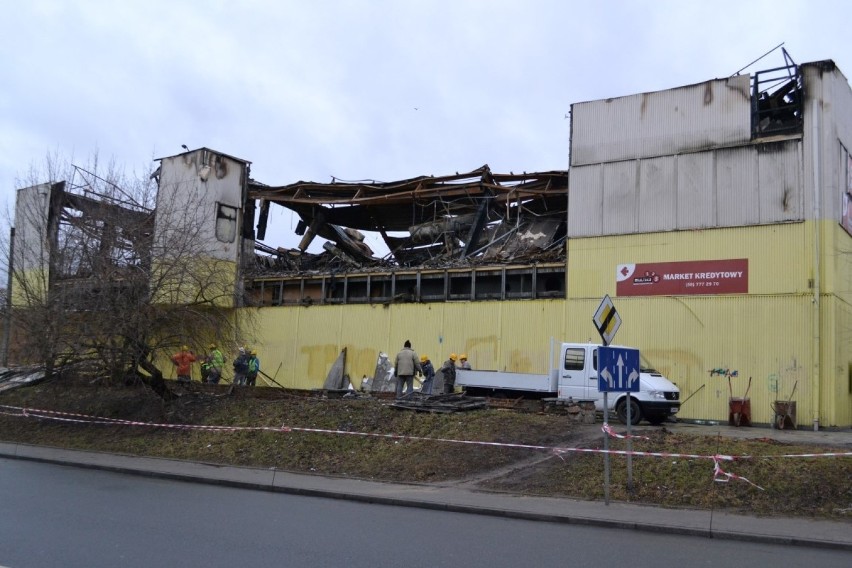 Rozbiórka piętra spalonego Domu Handlowego Retman w Tczewie