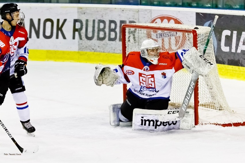 Polska Hokej Liga. Ciarko STS Sanok ambitnie powalczył z Energą Toruń, ale popełnił za dużo błędów i przegrał 2:4