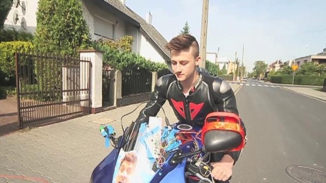 Ruchome lusterka motocyklowe. Genialny pomysł nastolatka z Poznania (WIDEO)