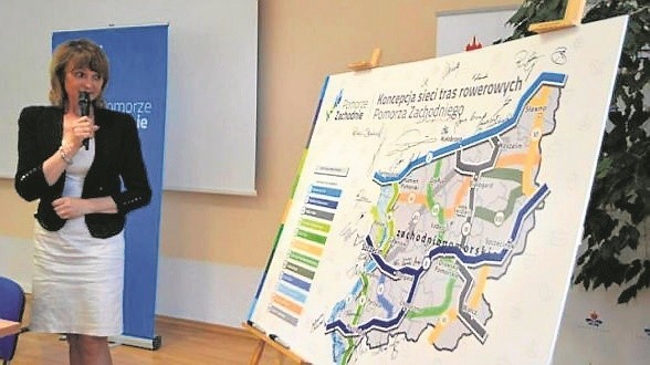 Anna Mieczkowska wierzy, że uda stworzyć gęstą sieć dróg  po zachodniej stronie województwa