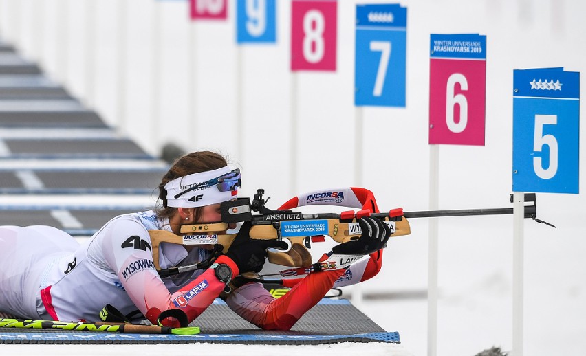 Świetnie w biathlonowym biegu na 15 km kobiet spisała się...