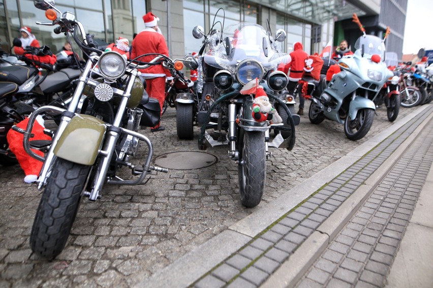 Mikołaje na motocyklach zbierali pieniądze dla chorej Sandry...