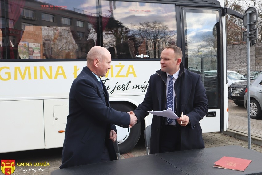 Gmina Łomża. Mieszkańcy gmin Łomża, Nowogród, Zbójna i Rutki skorzystają z publicznych autobusów 