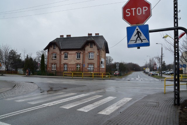 Zbieg ulic Kościuszki, Popiełuszki i Odrodzenia w Sępólnie to skrzyżowanie newralgiczne.