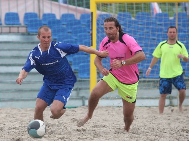 W pokazowym meczu celebrytów zobaczymy m.in. aktorów, muzyków i gwiazdy sportu. 