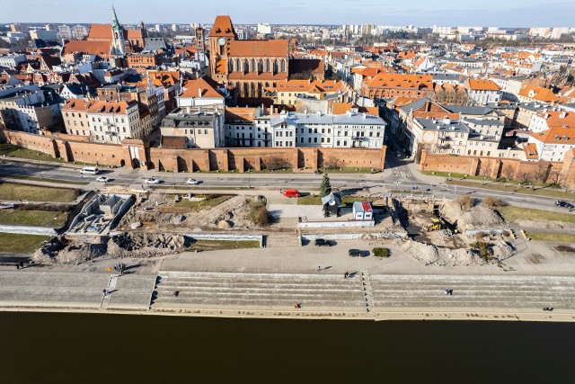 Przyszłoroczne wydatki Torunia przekroczą półtora miliarda złotych. Na inwestycje, w tym między innymi na kontynuację przebudowy Bulwaru Filadelfijskiego, władze miasta chcą przeznaczyć ponad 300 milionów złotych