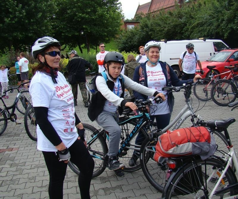 Oświęcim. Rodzinny Rajd Rowerowy po raz 20. Na starcie stanęło ponad 1000 rowerzystów [ZDJĘCIA]