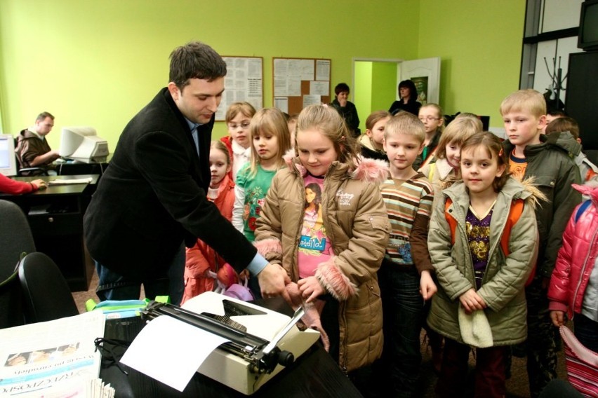 Uczniowie z gminy Jastrząb w redakcji Echa Dnia.