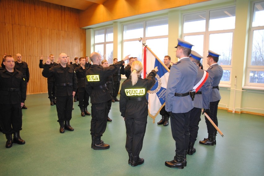 Łódzka policja ma 30 nowych funkcjonariuszy [ZDJĘCIA]