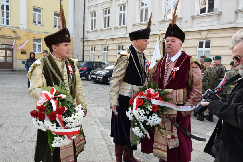 Gorliczanie świętują setną rocznicę odzyskania przez Polskę...