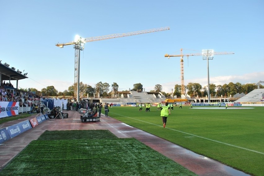 Stadion Górnika Zabrze przed pierwszym meczem sezonu z Legią...