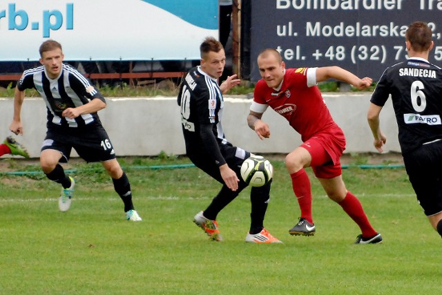 Wojciech Trochim (w czerwonym stroju) prowadzi zaawansowane rozmowy z jednym z klubów ekstraklasy