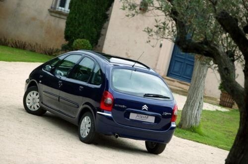 Fot. Citroen: Citroën musiał sporo wydać, aby do „Xsary”...